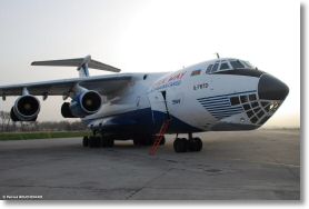 Candid IL-76TD SilkWay-Douchanbe-16mars2008-DSC_0043.jpg